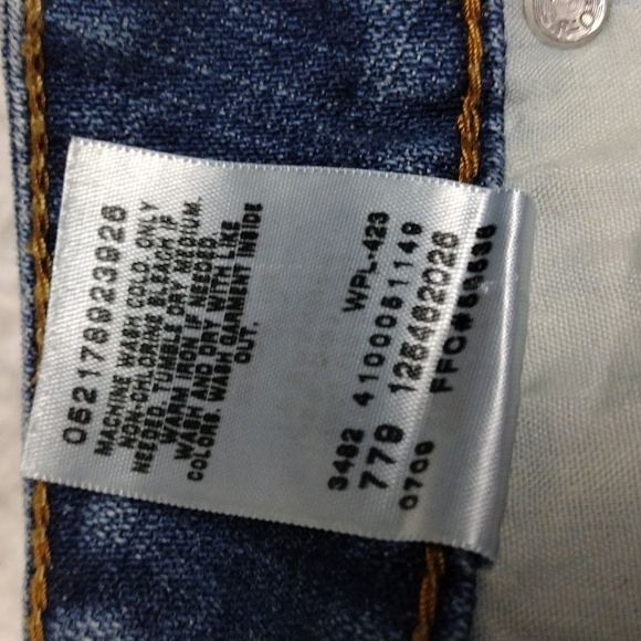 Levi's 515 Flare Blue Medium Wash Five Pocket Mid Rise Flare Leg Denim Jean - Picture 8 of 16